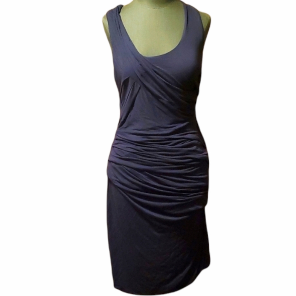 Deletta Sleeveless Ruched Sheath Dress in Deep Plum